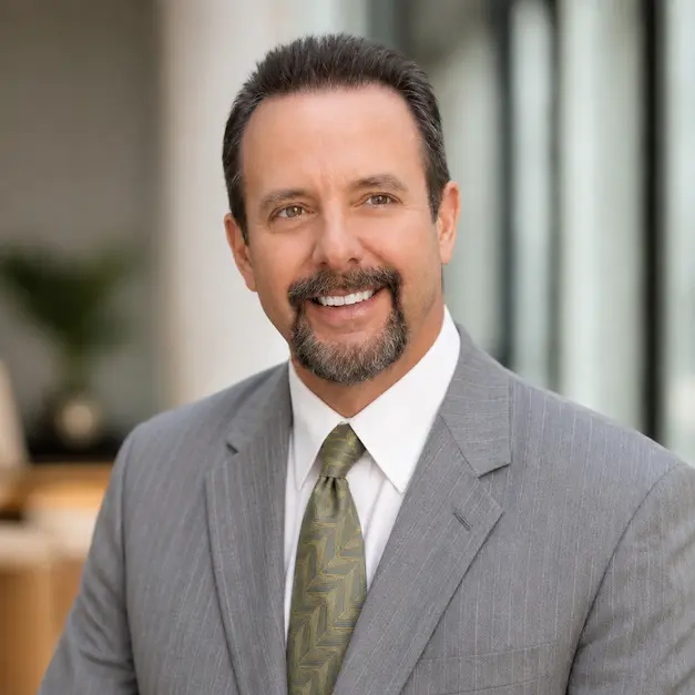 Dr. David Woynarowski